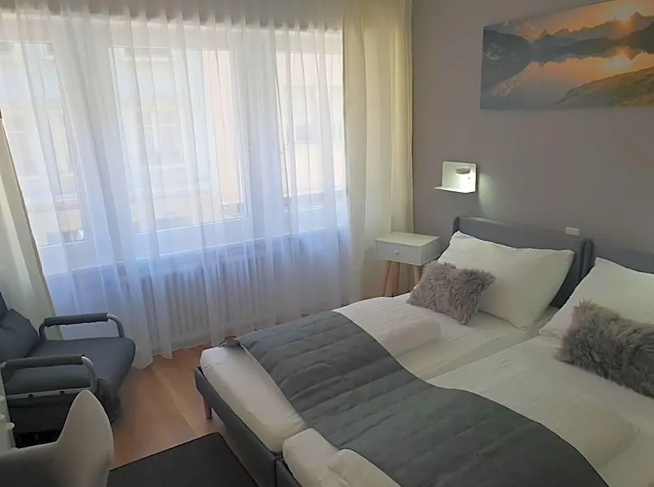 Hotel Elite Self-Check-in-1